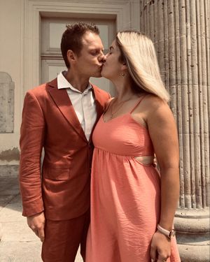 Rust-Coloured Suit with White Shirt and Sneakers